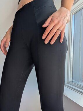 High-Rise Legging with Elastic Side Panels